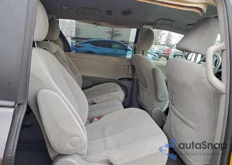 2013 Toyota Sienna Le из США, поврежденный, VIN 5TDKK3DC8DS376814